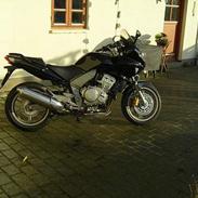 Honda cbf 1000