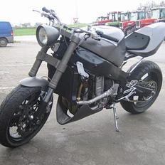 Kawasaki zxr streetfighter (SOLGT)