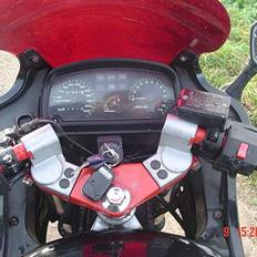 Kawasaki Gpz 500 S - Stjålet