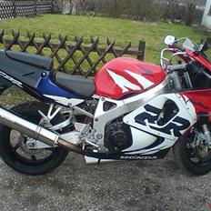 Honda CBR 900RR (Totalskadet)