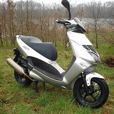 Aprilia Leonardo 150 Bi-xenon