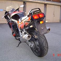 Suzuki GSX 1100 R