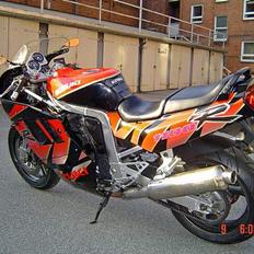 Suzuki GSX 1100 R