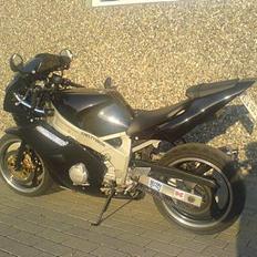 Yamaha FZR 600 *SOLGT* :-(