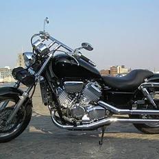 Honda VF 750 C Magna  Kan købes