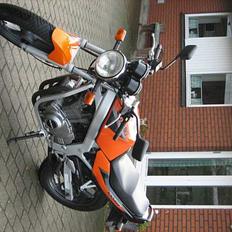Suzuki Gs 500 e solgt