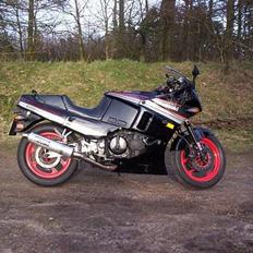 Kawasaki GPX 600 R