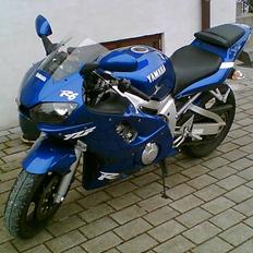 Yamaha yzf R6