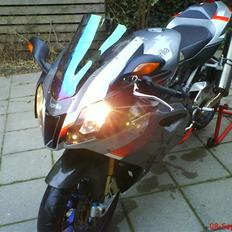 Aprilia RSV Factory (SOLGT)