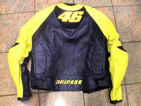 Yamaha R6 46 Rossi #STJÅLET# - Og selvfølgelig også en Rossi jakke. ..... billede 6