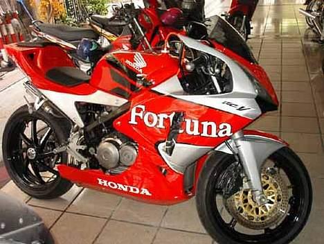 Kawasaki ZX12R billede 16