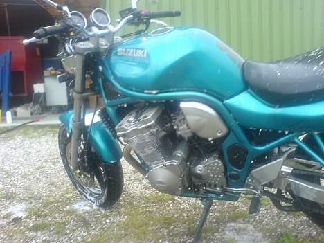 Suzuki Bandit 600 (solgt) billede 7