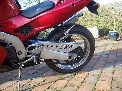 Kawasaki Zxr 400 ninja  - Zxr hvis nogen er i tvivl :D billede 4