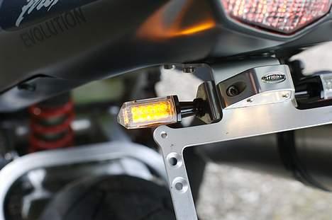 Honda CBR900RR  [SOLGT] - Rizoma Blinker / Rizoma Nr.plade holder billede 12