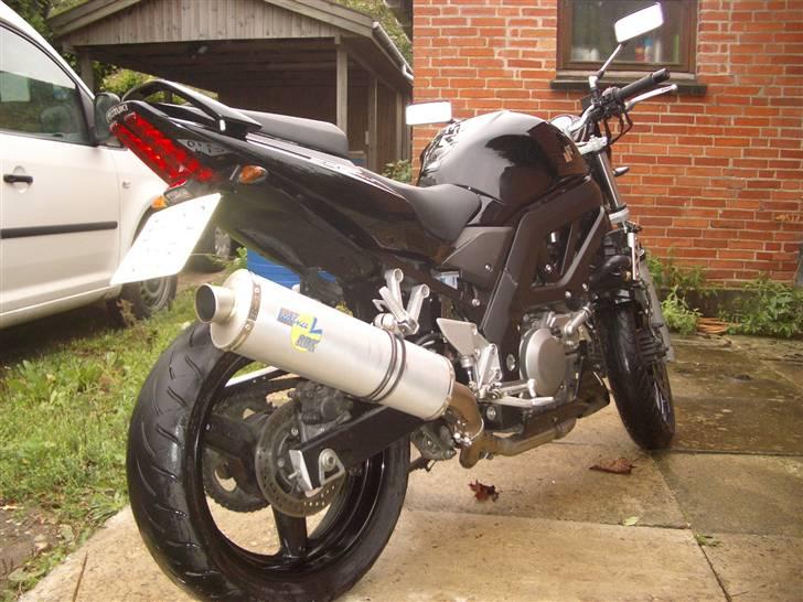 Suzuki SV 650n## SOLGT## billede 1