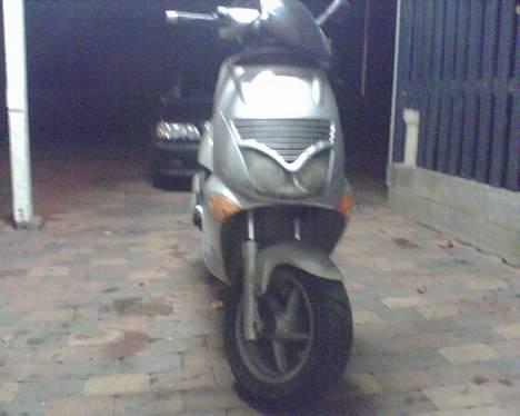 Aprilia Leonardo 125cc billede 2