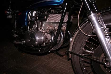 Suzuki GT 380 Solgt billede 5