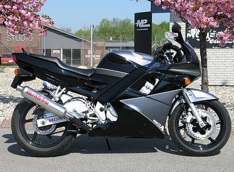 Honda CBR 600 F2 billede 11