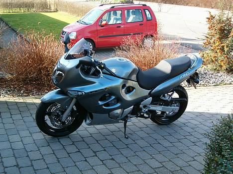 Suzuki GSX 750 F billede 1