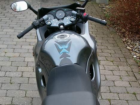 Suzuki GSX 750 F billede 4