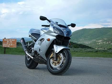 Kawasaki ZX9R billede 2