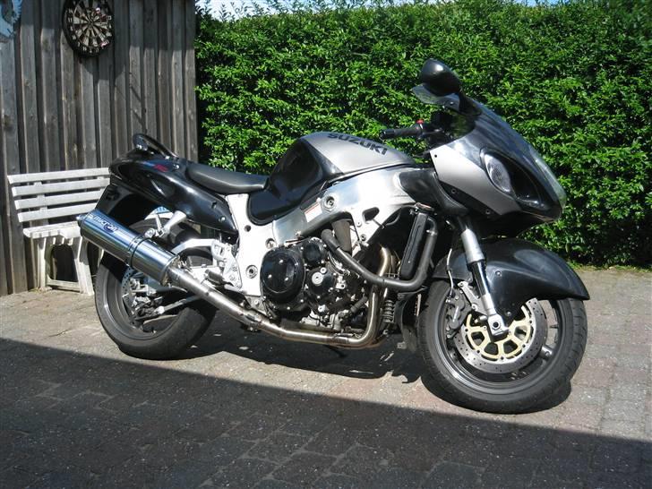 Suzuki Hayabusa SOLGT - Lige et af hele systemet, rustfri med rustfri race- potte, sprød lyd billede 8