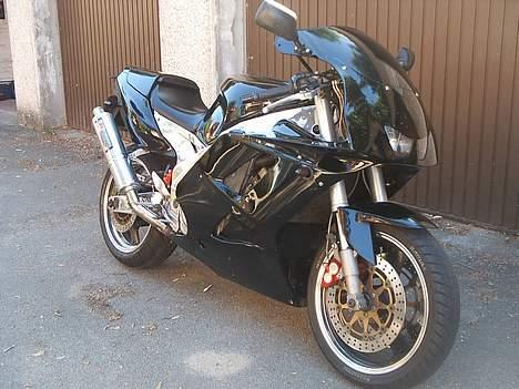 Yamaha fzr1000 billede 1