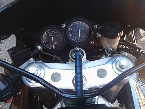 Yamaha fzr1000 billede 8