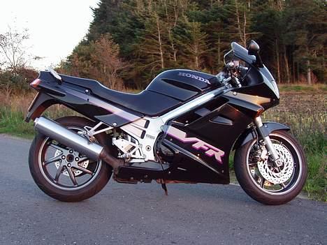 Honda VFR 750 F billede 1