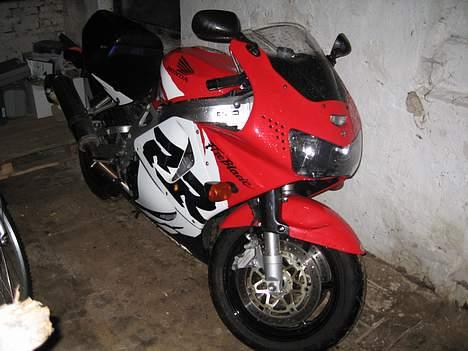 Honda CBR 900RR (Totalskadet) billede 2