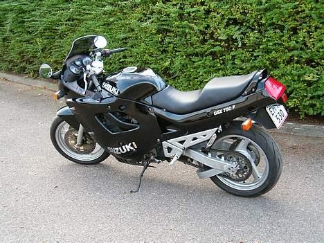 Suzuki GSX 750 F billede 7