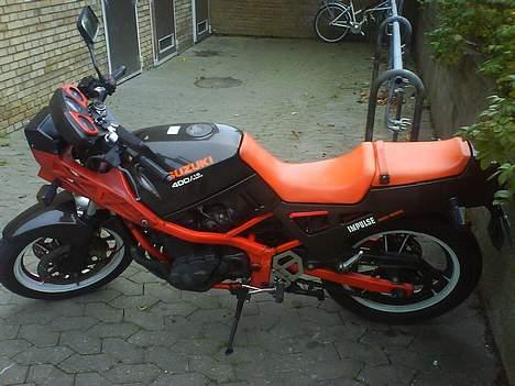 Suzuki GSX 400x Impulse - Min lille suki =o) billede 1
