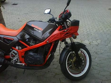 Suzuki GSX 400x Impulse billede 3