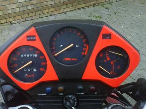 Suzuki GSX 400x Impulse billede 5