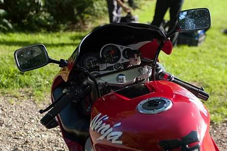 Kawasaki zx7r billede 4