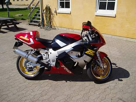 Suzuki gsxr 750r billede 1