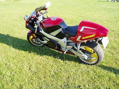 Suzuki gsxr 750r billede 5