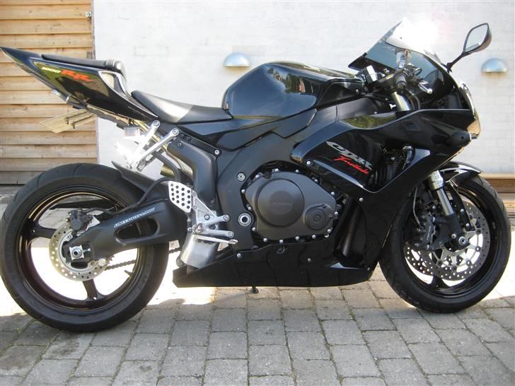 Honda CBR 1000 rr solgt billede 1