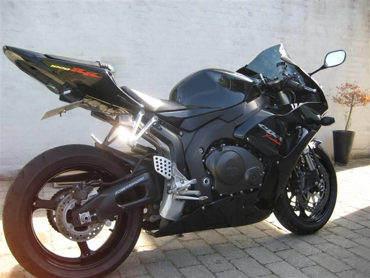 Honda CBR 1000 rr solgt billede 4