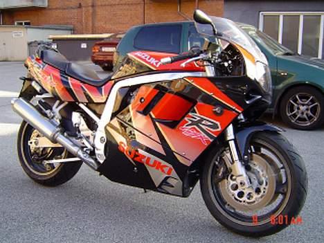 Suzuki GSX 1100 R billede 2