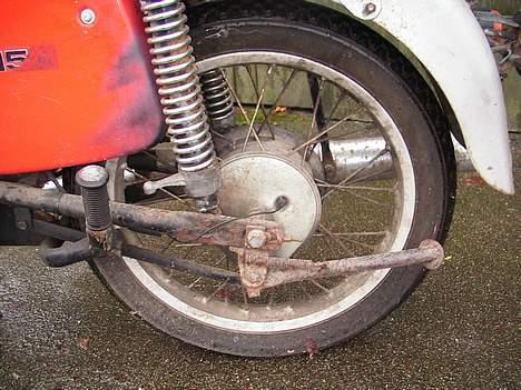 MZ TS 150  - Støttebenet skal nok også af.... billede 11