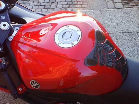 Yamaha R6 SOLGT billede 3