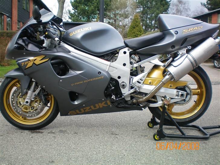 Suzuki TL1000R (Solgt) billede 1