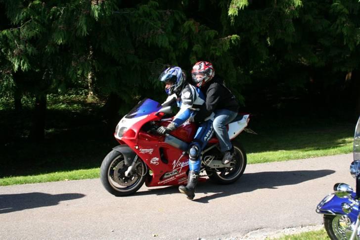 Kawasaki ZX-7R billede 12