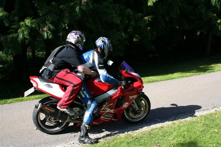 Kawasaki ZX-7R billede 14