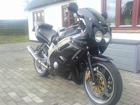 Yamaha FZR 600 *SOLGT* :-( billede 4