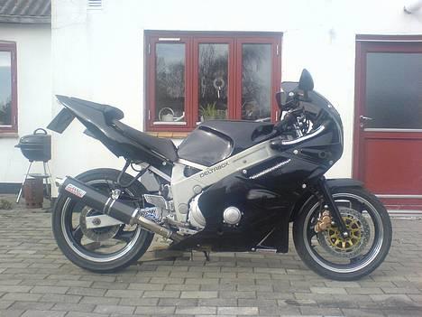 Yamaha FZR 600 *SOLGT* :-( billede 7