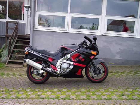 Kawasaki ZZR 600 **solgt** billede 1