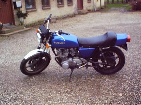 Suzuki GS 550 E billede 1