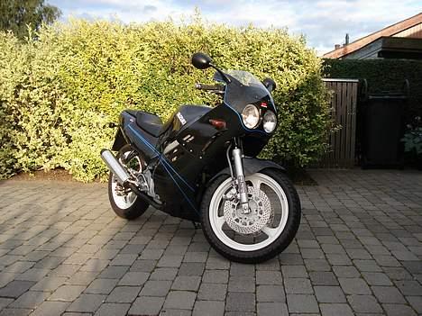 Suzuki GSX-R 250 - Lige kommet hjem, August 06 billede 1